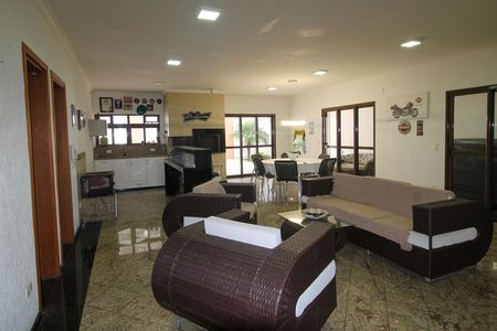 Casa para alugar com 400m², 4 quartos e 6 vagasSalão de Festas