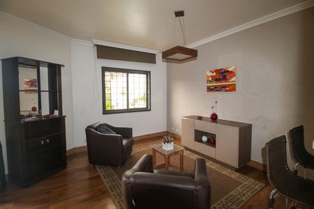 Casa para alugar com 400m², 4 quartos e 6 vagasSala 2