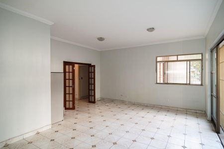 Apartamento para alugar com 152m², 3 quartos e 1 vaga