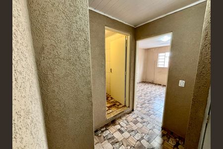 Casa para alugar com 30m², 1 quarto e sem vaga Casa para alugar com 30m², 1 quarto e sem vagaCorredor