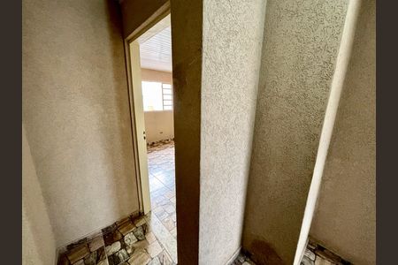 Corredor  de casa para alugar com 1 quarto, 30m² em Vila Dalila, São Paulo