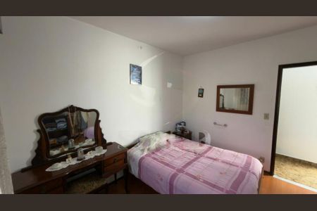 Casa à venda com 3 quartos, 180m² em Interlagos, São Paulo