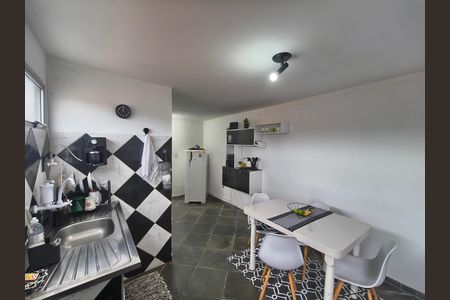 Casa para alugar com 27m², 1 quarto e sem vaga