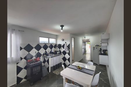 Casa para alugar com 27m², 1 quarto e sem vaga