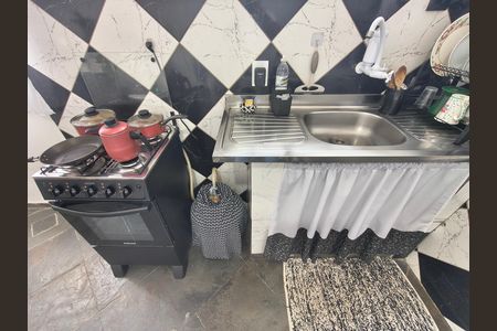 Casa para alugar com 27m², 1 quarto e sem vaga