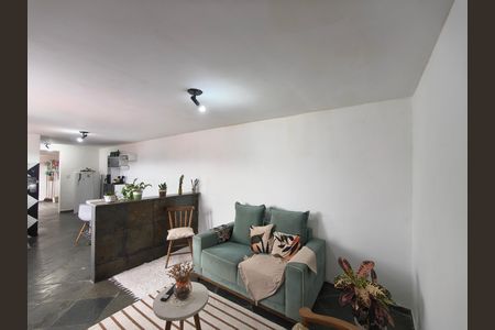 Casa para alugar com 27m², 1 quarto e sem vaga