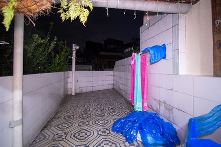Casa para alugar com 80m², 2 quartos e 1 vaga Casa para alugar com 80m², 2 quartos e 1 vagaQuintal