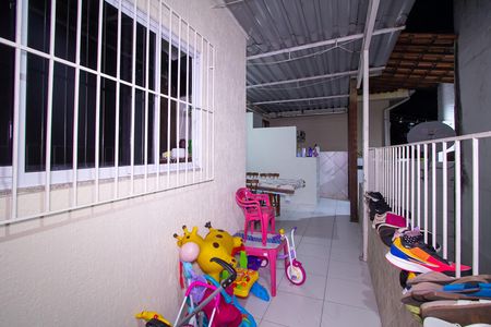 Casa para alugar com 80m², 2 quartos e 1 vaga Casa para alugar com 80m², 2 quartos e 1 vagaQuintal