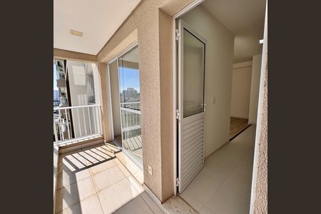 Apartamento para alugar com 62m², 2 quartos e 1 vaga Apartamento para alugar com 62m², 2 quartos e 1 vagaVaranda