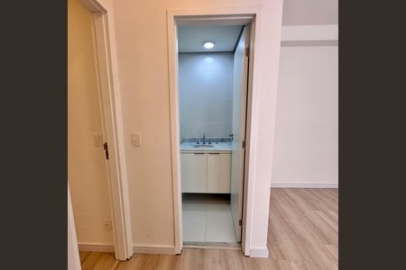 Apartamento para alugar com 62m², 2 quartos e 1 vaga Apartamento para alugar com 62m², 2 quartos e 1 vagaBanheiro
