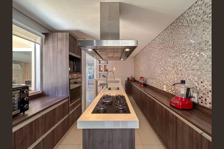 Casa de condomínio à venda com 299m², 3 quartos e 3 vagas Casa de condomínio à venda com 299m², 3 quartos e 3 vagasCozinha