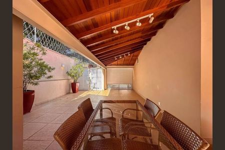 Casa de condomínio à venda com 299m², 3 quartos e 3 vagas Casa de condomínio à venda com 299m², 3 quartos e 3 vagasSala de Jantar
