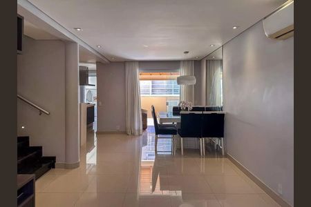 Casa de condomínio à venda com 299m², 3 quartos e 3 vagas Casa de condomínio à venda com 299m², 3 quartos e 3 vagasSala de Jantar