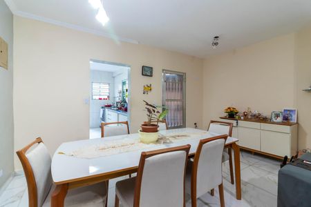 Casa para alugar com 210m², 2 quartos e 2 vagas Casa para alugar com 210m², 2 quartos e 2 vagasSala de Jantar