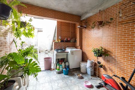 Casa para alugar com 210m², 2 quartos e 2 vagas Casa para alugar com 210m², 2 quartos e 2 vagasÁrea de Serviço