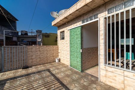 Casa para alugar com 210m², 2 quartos e 2 vagas Casa para alugar com 210m², 2 quartos e 2 vagasVaranda