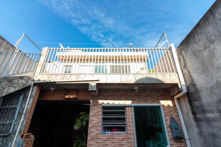 Casa para alugar com 210m², 2 quartos e 2 vagas Casa para alugar com 210m², 2 quartos e 2 vagasQuintal