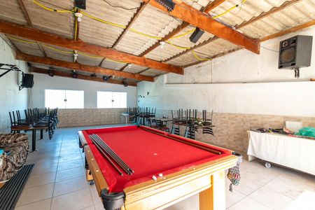 Casa para alugar com 210m², 2 quartos e 2 vagas Casa para alugar com 210m², 2 quartos e 2 vagasSalão