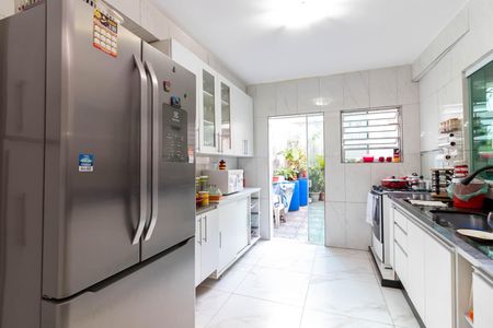 Casa para alugar com 210m², 2 quartos e 2 vagas Casa para alugar com 210m², 2 quartos e 2 vagasCozinha