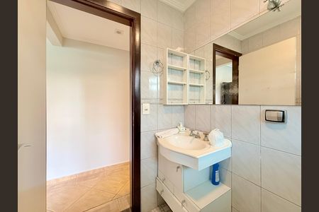 Casa para alugar com 70m², 2 quartos e sem vaga Casa para alugar com 70m², 2 quartos e sem vagaBanheiro