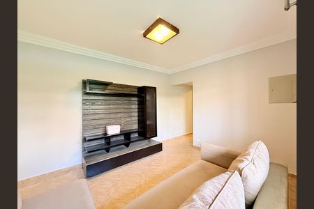Sala de casa para alugar com 2 quartos, 70m² em Jardim das Flores, São Paulo