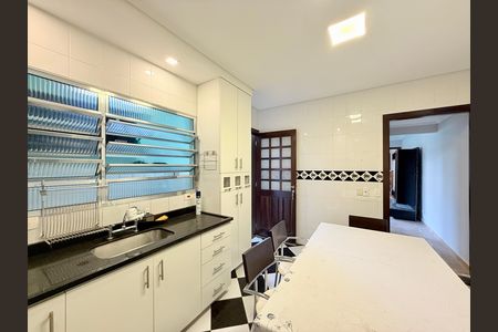 Casa para alugar com 70m², 2 quartos e sem vaga Casa para alugar com 70m², 2 quartos e sem vagaCozinha