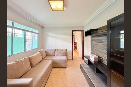 Casa para alugar com 70m², 2 quartos e sem vaga Casa para alugar com 70m², 2 quartos e sem vagaSala