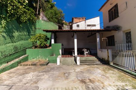 Casa para alugar com 650m², 8 quartos e 1 vaga Casa para alugar com 650m², 8 quartos e 1 vagaÁrea externa