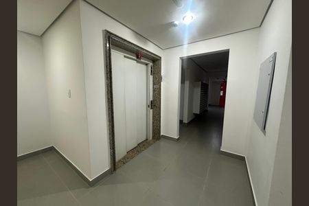 Apartamento para alugar com 69m², 2 quartos e 1 vaga Apartamento para alugar com 69m², 2 quartos e 1 vagaHall de entrada