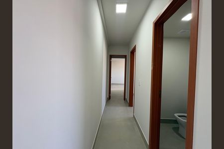 Apartamento à venda com 75m², 2 quartos e 1 vaga Apartamento à venda com 75m², 2 quartos e 1 vagaCorredor