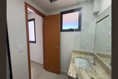 Apartamento à venda com 75m², 2 quartos e 1 vaga Apartamento à venda com 75m², 2 quartos e 1 vagaBanheiro da Suíte 1