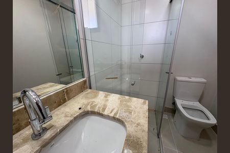 Apartamento à venda com 75m², 2 quartos e 1 vaga Apartamento à venda com 75m², 2 quartos e 1 vagaBanheiro da Suíte 1