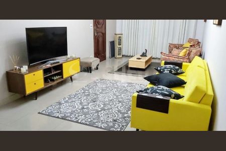 Casa à venda com 3 quartos, 180m² em Vila Alexandria, São Paulo
