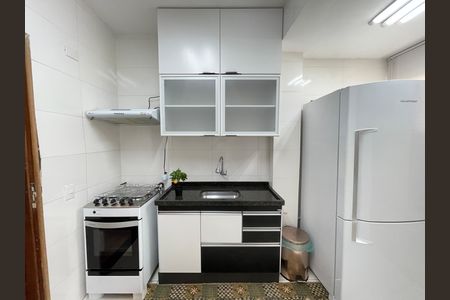 Apartamento à venda com 78m², 2 quartos e sem vaga Apartamento à venda com 78m², 2 quartos e sem vagaCozinha
