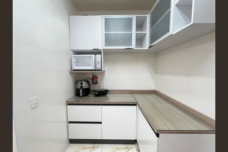 Apartamento à venda com 78m², 2 quartos e sem vaga Apartamento à venda com 78m², 2 quartos e sem vagaCozinha