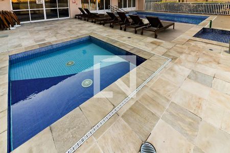 Apartamento para alugar com 67m², 2 quartos e 1 vaga Apartamento para alugar com 67m², 2 quartos e 1 vagaÁrea comum - Piscina