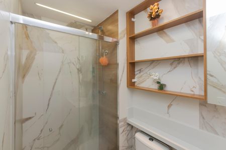 Apartamento à venda com 66m², 2 quartos e 2 vagas Apartamento à venda com 66m², 2 quartos e 2 vagasBanheiro