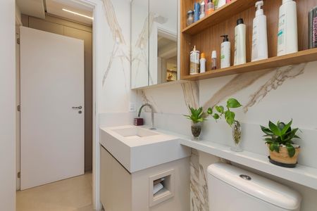 Apartamento à venda com 66m², 2 quartos e 2 vagas Apartamento à venda com 66m², 2 quartos e 2 vagasBanheiro da Suíte