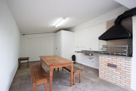 Apartamento para alugar com 49m², 2 quartos e 1 vaga Apartamento para alugar com 49m², 2 quartos e 1 vagaÁrea comum - Churrasqueira