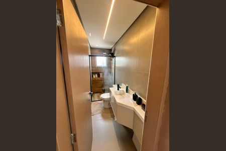 Casa à venda com 6 quartos, 240m² em Jardim Umuarama, São Paulo