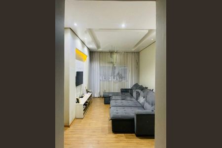 Casa à venda com 3 quartos, 165m² em Jardim Lallo, São Paulo
