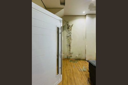 Casa à venda com 3 quartos, 165m² em Jardim Lallo, São Paulo