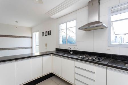 Apartamento para alugar com 22m², 1 quarto e 2 vagas Apartamento para alugar com 22m², 1 quarto e 2 vagasCozinha e Área de Serviço