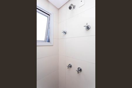 Apartamento para alugar com 22m², 1 quarto e 2 vagas Apartamento para alugar com 22m², 1 quarto e 2 vagasBanheiro