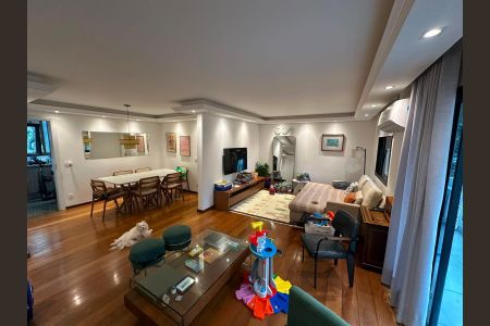 Apartamento à venda com 130m², 3 quartos e 2 vagas Apartamento à venda com 130m², 3 quartos e 2 vagasSala