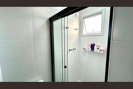 Apartamento à venda com 107m², 3 quartos e 3 vagas Apartamento à venda com 107m², 3 quartos e 3 vagasBanheiro da Suíte 1