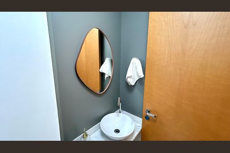 Apartamento à venda com 107m², 3 quartos e 3 vagas Apartamento à venda com 107m², 3 quartos e 3 vagasLavabo