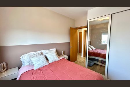 Apartamento à venda com 107m², 3 quartos e 3 vagas Apartamento à venda com 107m², 3 quartos e 3 vagasQuarto Suíte 1