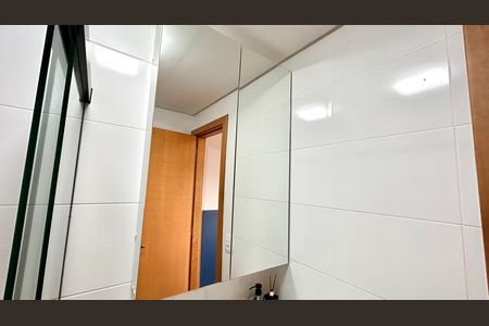 Apartamento à venda com 107m², 3 quartos e 3 vagas Apartamento à venda com 107m², 3 quartos e 3 vagasBanheiro da Suíte 2