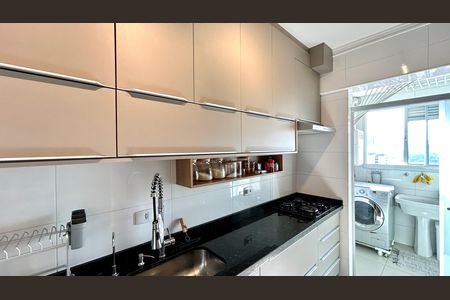 Cozinha de apartamento à venda com 3 quartos, 107m² em Vila Galvão, Guarulhos